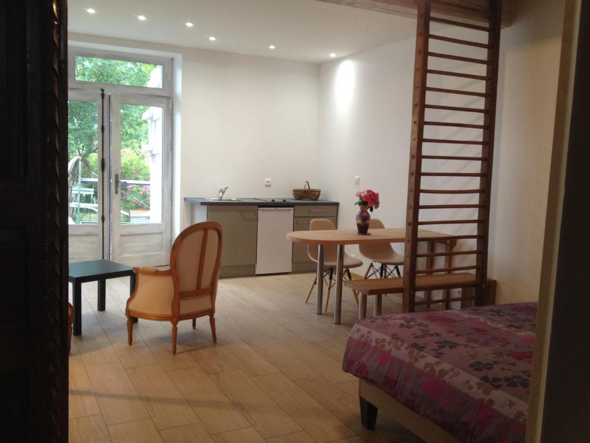 La Thibaude - Livry Bed & Breakfast Livry  Exterior photo