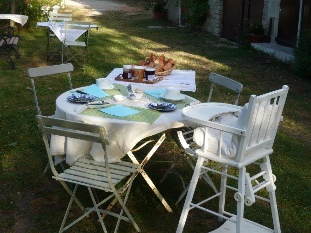 La Thibaude - Livry Bed & Breakfast Livry  Exterior photo